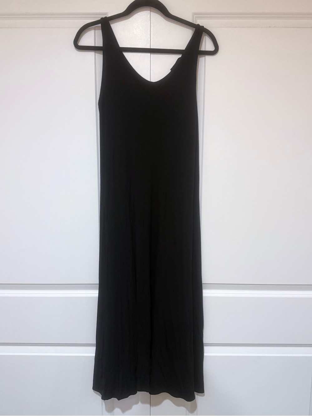21 Saints Classic Black Rayon Sleeveless Midi Dress